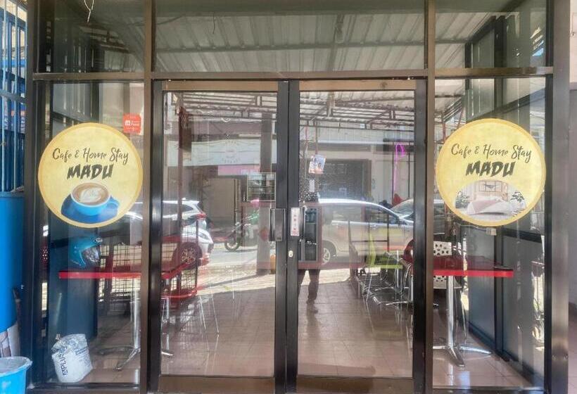هتل Reddoorz @ Homestay Madu Makassar