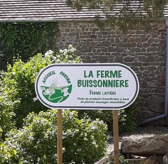 Отель Roulotte à La Ferme Buissonnière