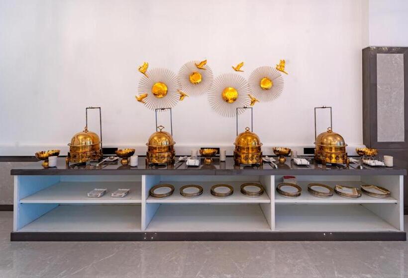 فندق Treebo Premium Omni Residency