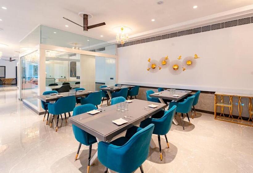 فندق Treebo Premium Omni Residency