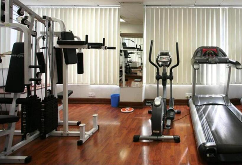 Lakeshore Hotel And Apartments