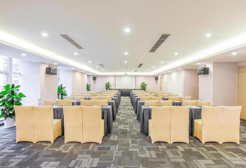 Lavande Hotel Chongqing Dazu Shike Changzhou Ancient City