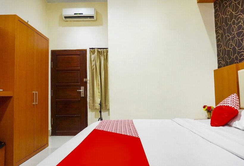 Oyo 91245 Rika Hotel Makassar