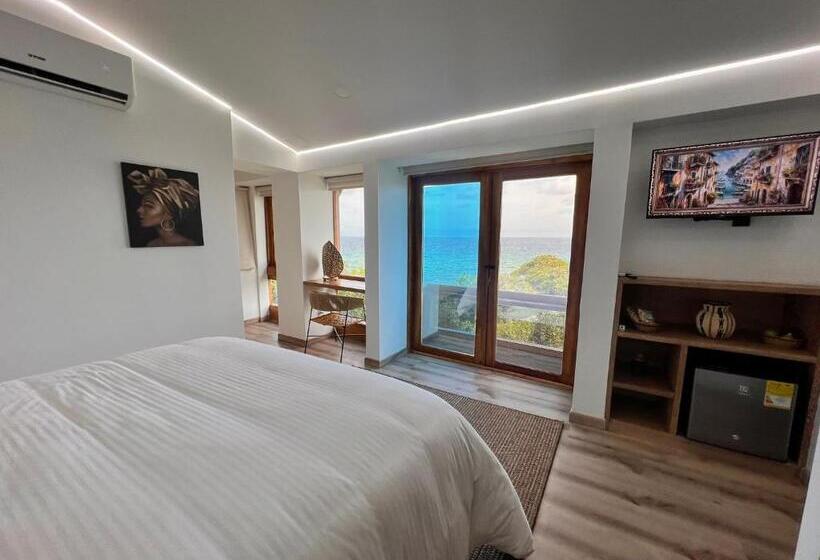 Pao Pao Hotel & Beach Club