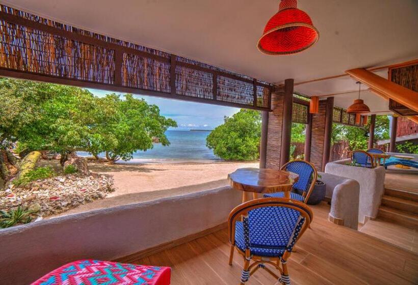 Pao Pao Hotel & Beach Club