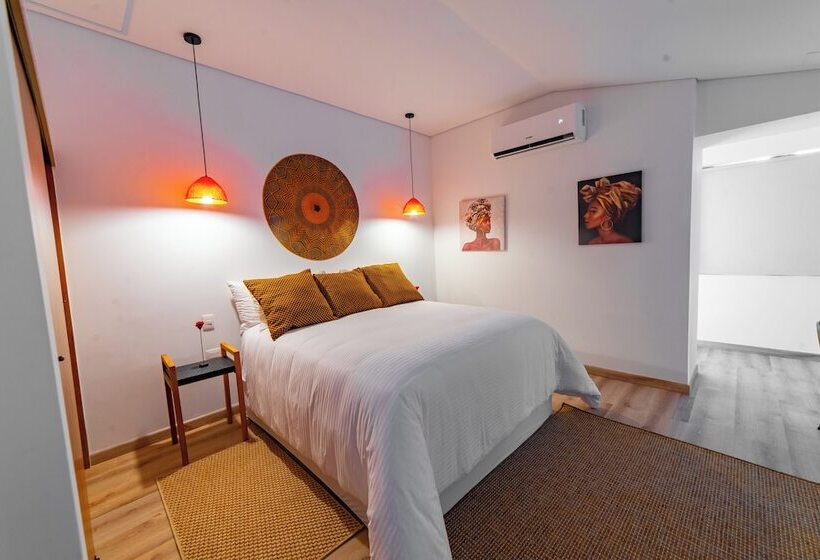 Pao Pao Hotel & Beach Club