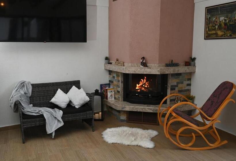 پانسیون стаи за гости ингилизовата къща