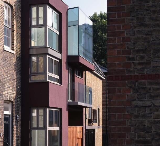 Majatalo Hidden Gem, Artist Studio