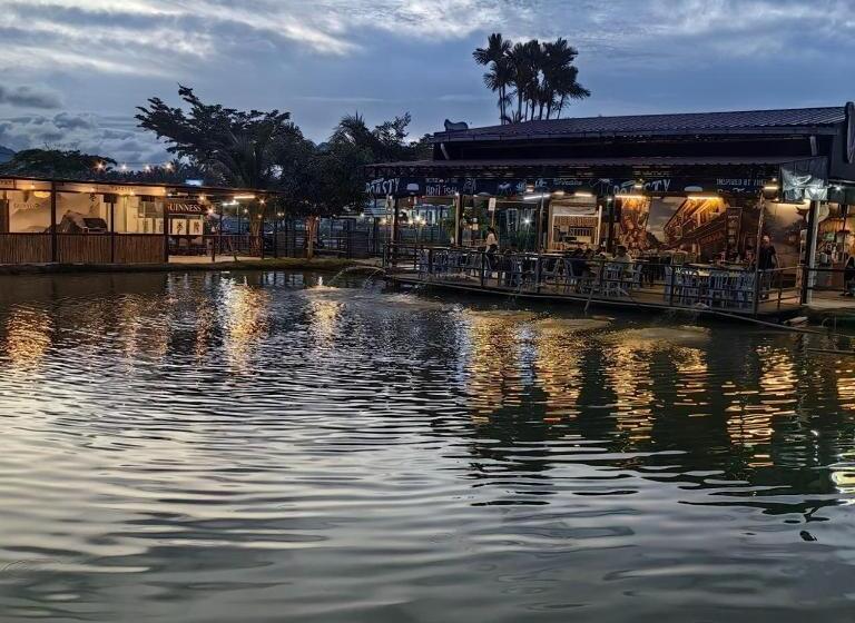 膳宿费 Ovilla Home B&b