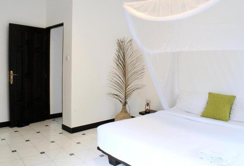 Пансион Oya Guest House