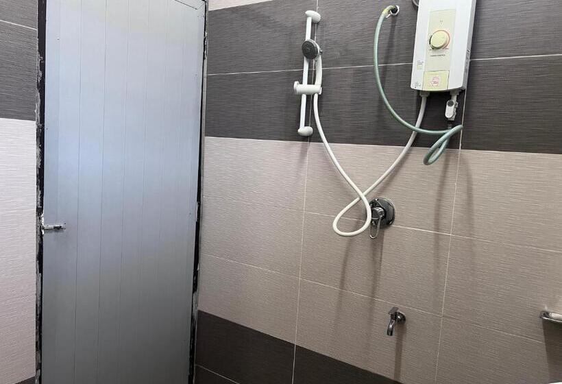 ペンション Oyo Homes 90982 Hifi Rooms