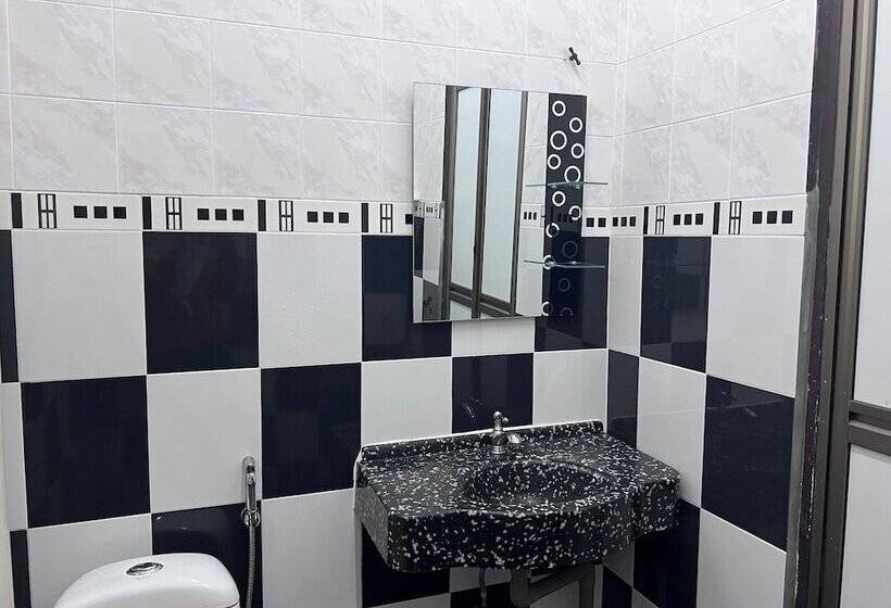 ペンション Oyo Homes 90982 Hifi Rooms