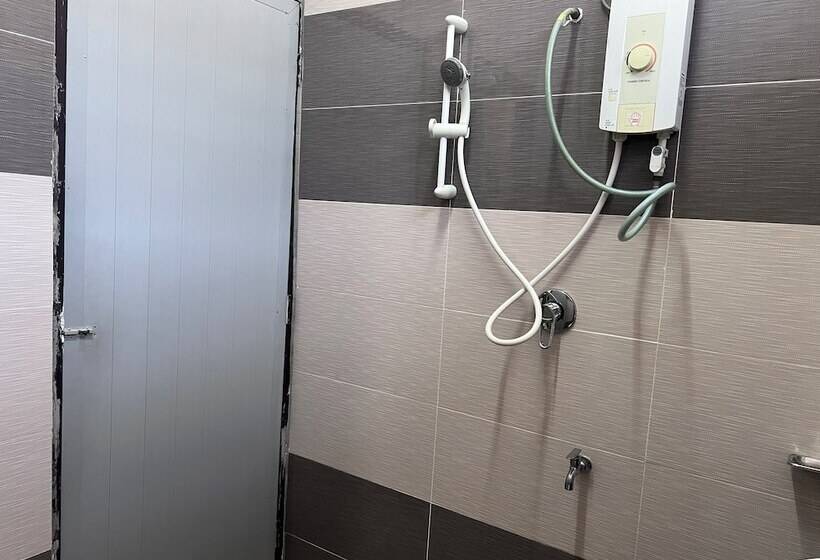 ペンション Oyo Homes 90982 Hifi Rooms