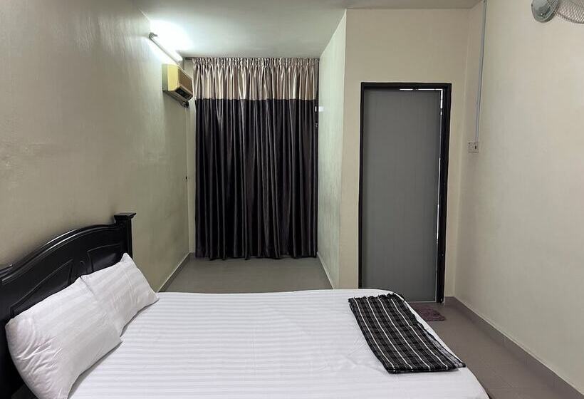 ペンション Oyo Homes 90982 Hifi Rooms