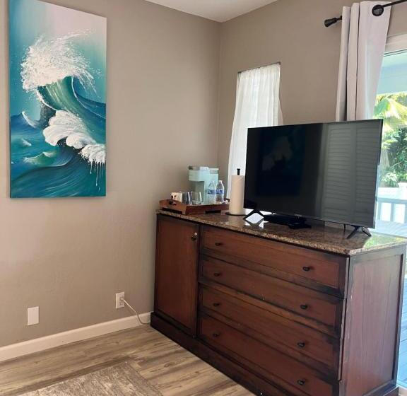 بنسيون Sunset Shores   Unit B Kaiupoho
