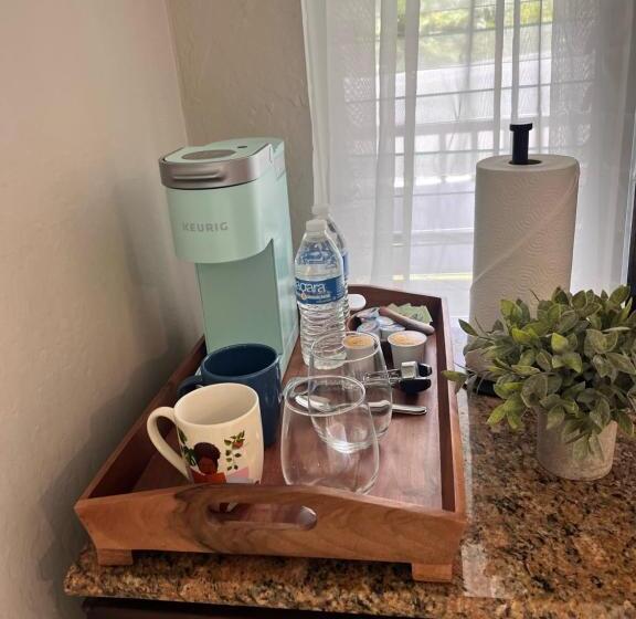 بنسيون Sunset Shores   Unit B Kaiupoho