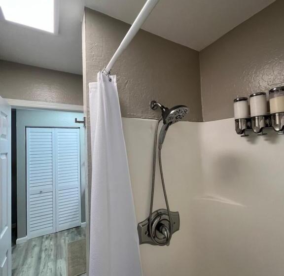 بنسيون Sunset Shores   Unit B Kaiupoho