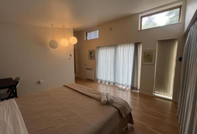 بنسيون Vihome 368  Quiet House Near Bayview Village And Subway