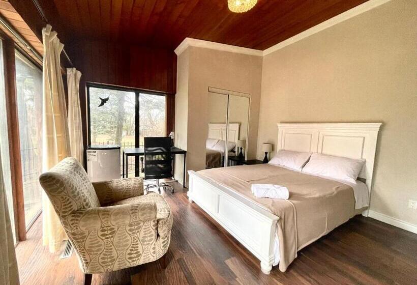 بنسيون Vihome 368  Quiet House Near Bayview Village And Subway