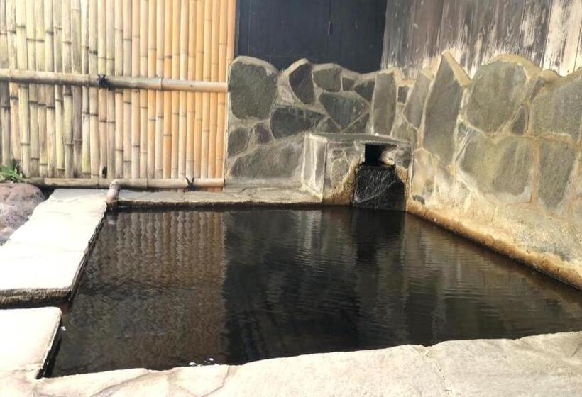 ریوکان 白水温泉竹の倉山荘