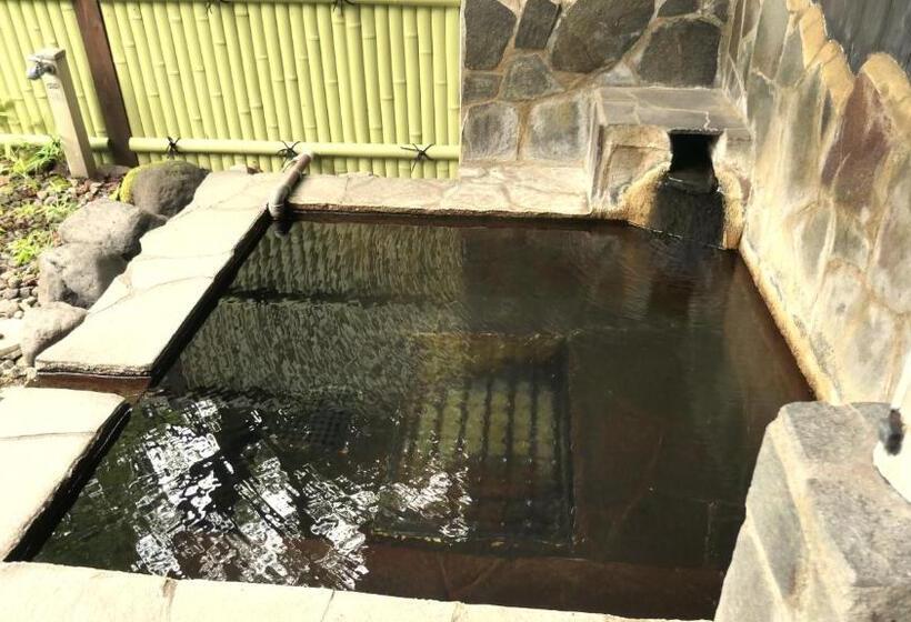 ریوکان 白水温泉竹の倉山荘