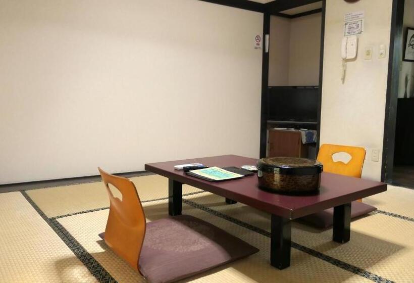 ریوکان 白水温泉竹の倉山荘