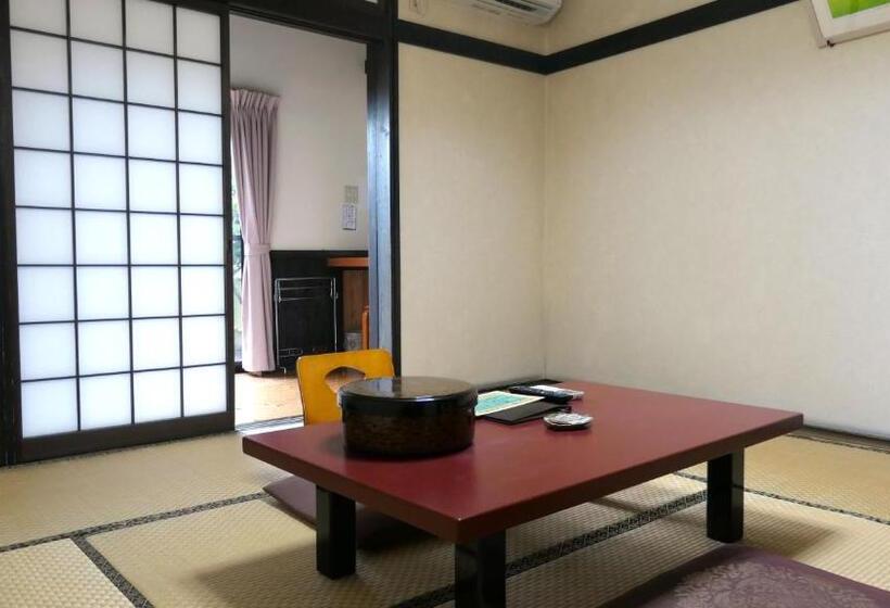 ریوکان 白水温泉竹の倉山荘