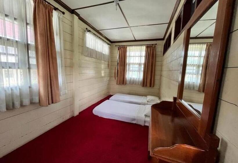 Sapadia Hotel Parapat