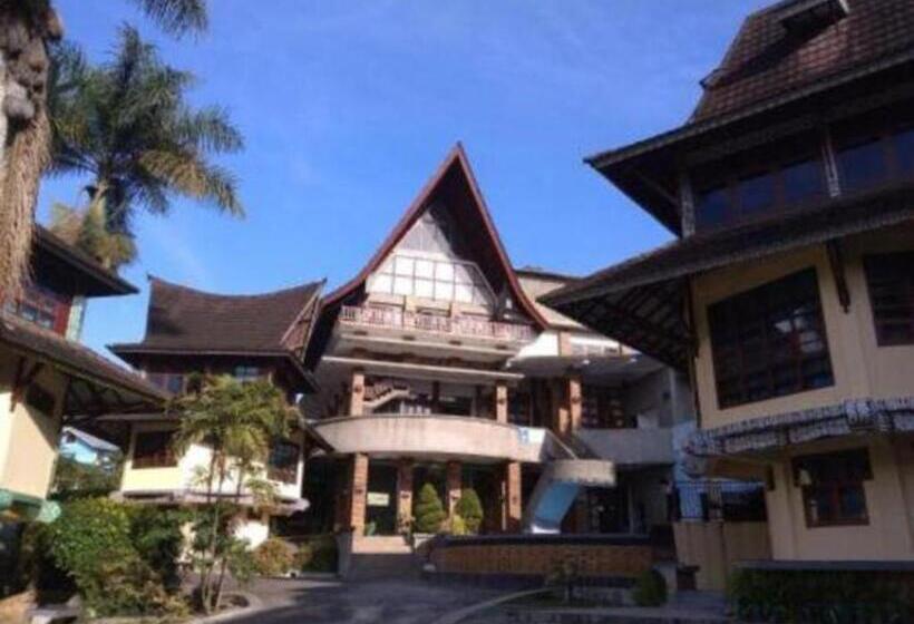 Sapadia Hotel Parapat