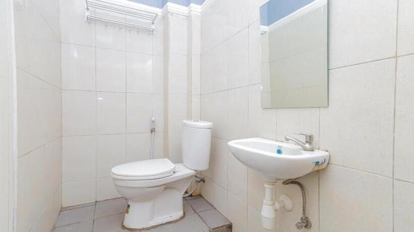 Urbanview Hotel Syariah Near Gelora Delta Sidoarjo