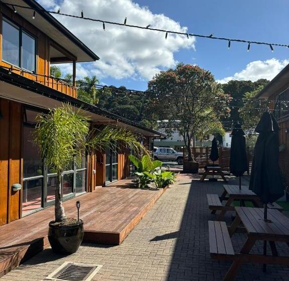 هاستل Palm Tree Lodge & Backpackers