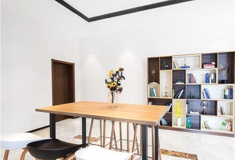 Borrman Hotel Changsha Wuyi Square Yingbin Road Metro Station