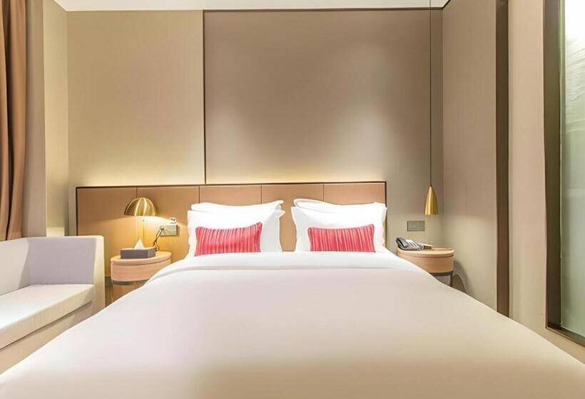 Borrman Hotel Liuzhou Luzhai