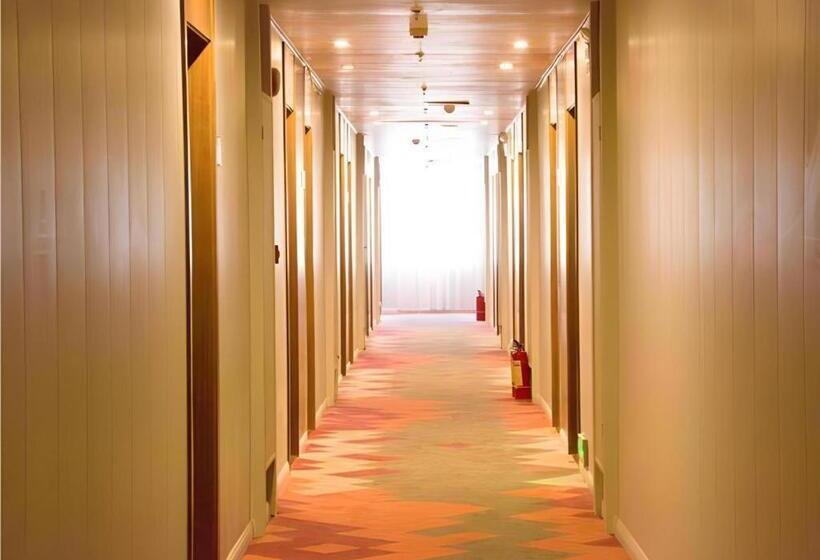 Borrman Hotel Shaoguan Century East Street Fengcai Building