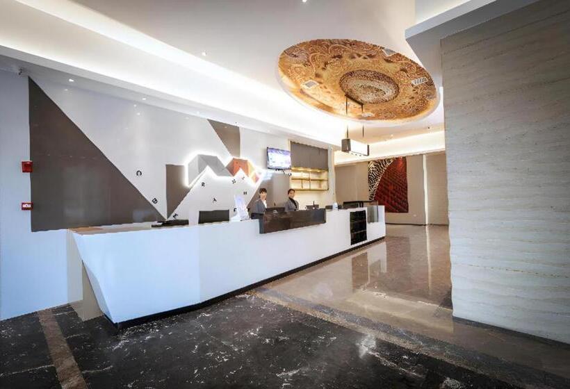 Borrman Hotel Yongzhou High Speed Railway Station