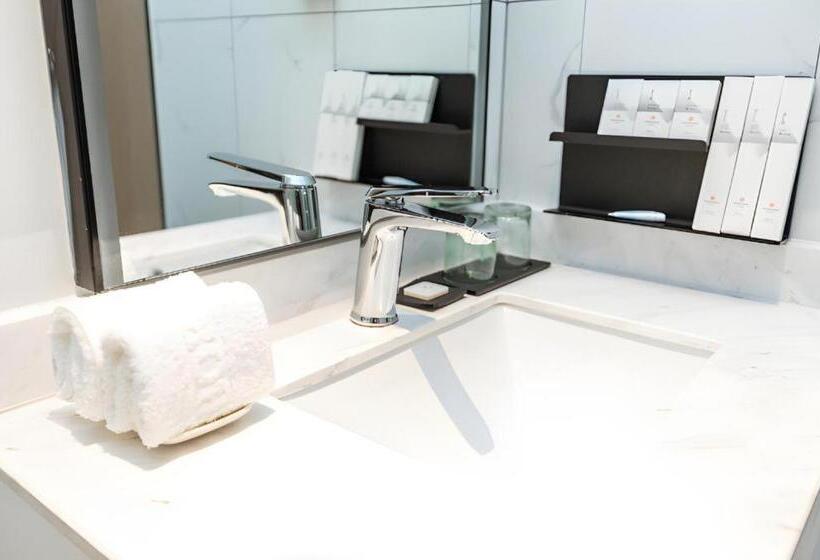 Borrman Hotel Yongzhou High Speed Railway Station