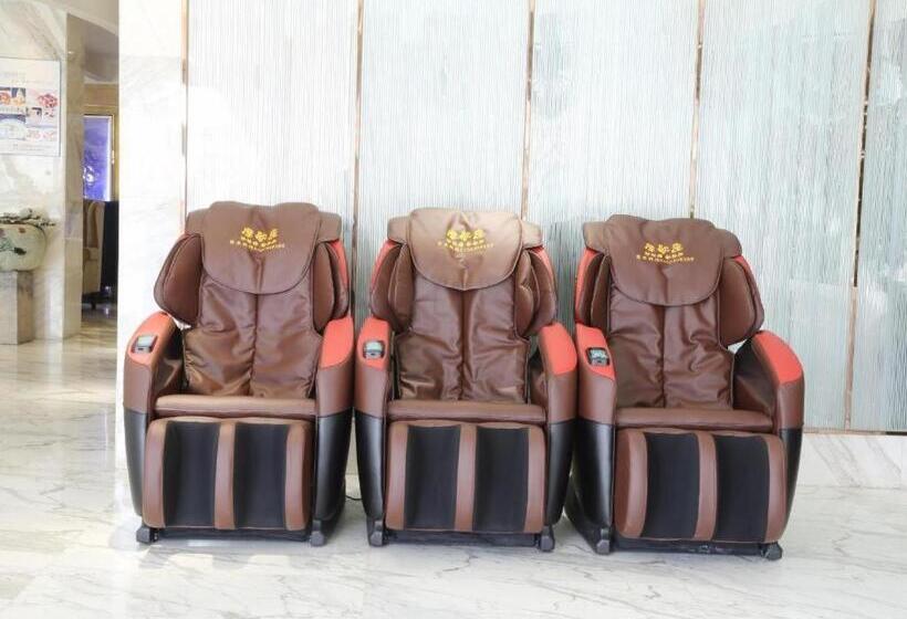 Chonpines Hotels·zhuanghe Huanghai Street