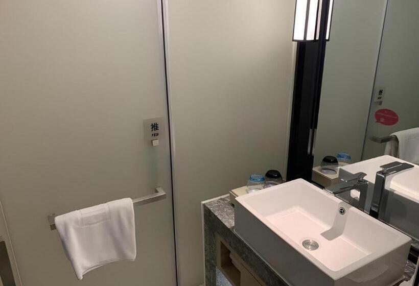 Echarm Hotel Guigang Wanda High Speed Railway Station