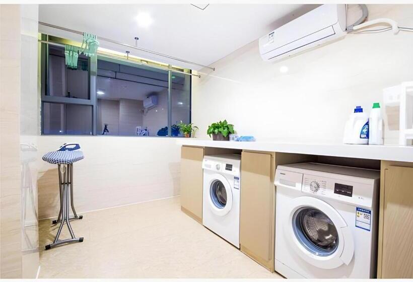 Echarm Hotel Guigang Wanda High Speed Railway Station