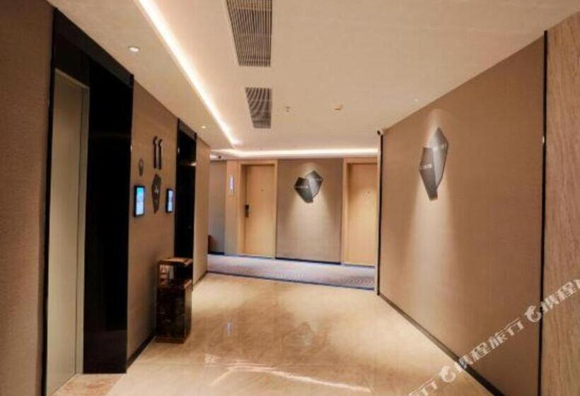 Echarm Hotel Haikou Youyi Sunshine City Qiaozhong Road