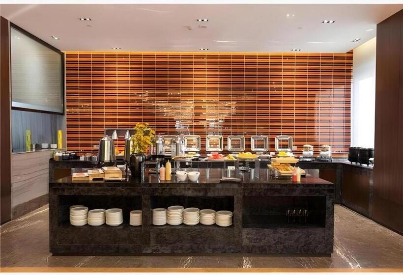 Echeng Hotel Liuzhou Yufengshan High Speed Railway Station