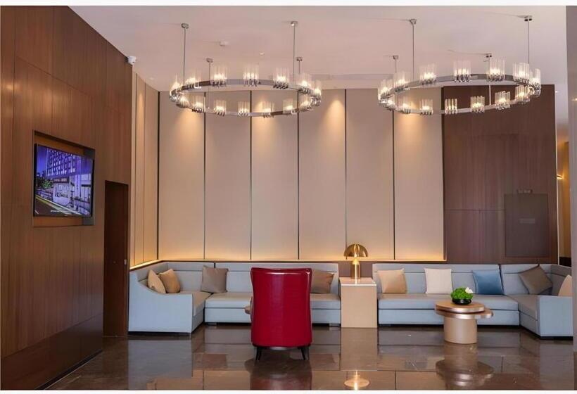 Echeng Hotel Liuzhou Yufengshan High Speed Railway Station