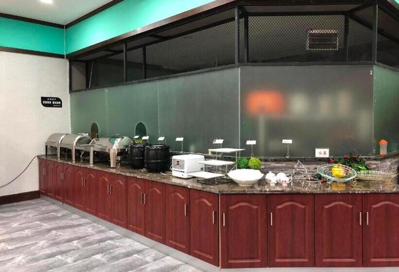 Hotel 7days Premium Yichang Railway Station East