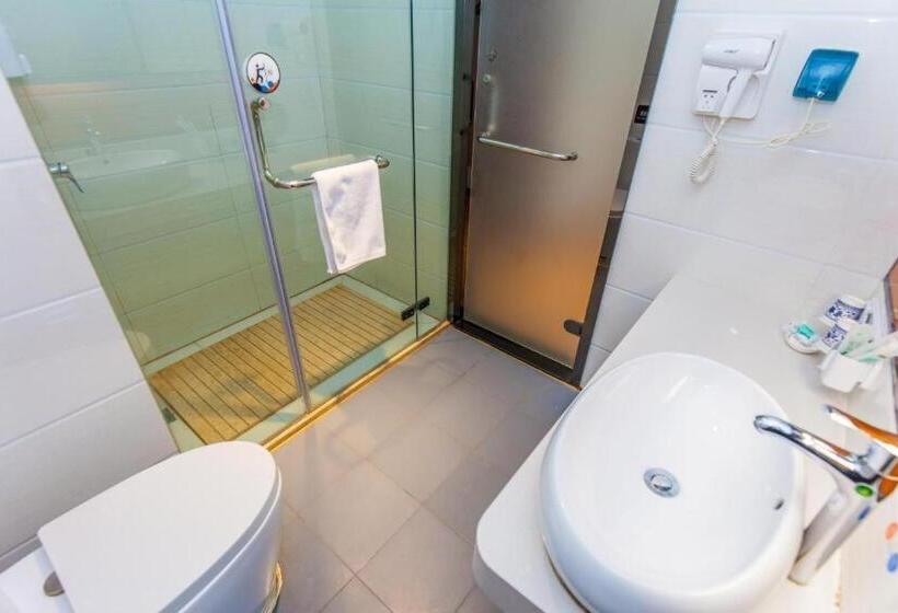 Hotel 7days Premium Yichang Railway Station East