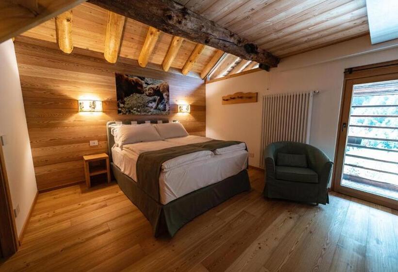 ホテル Agriturismo Montana Fold