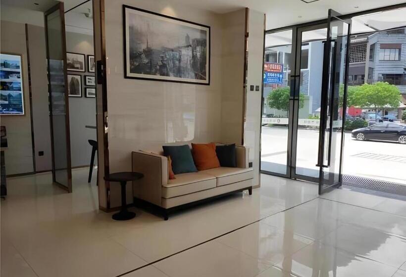 Отель City Comfort Inn Guilin Yangshuo Shili Hualang Qianguqing