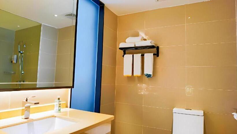 Отель City Comfort Inn Hezhou Huangyao Ancient Town