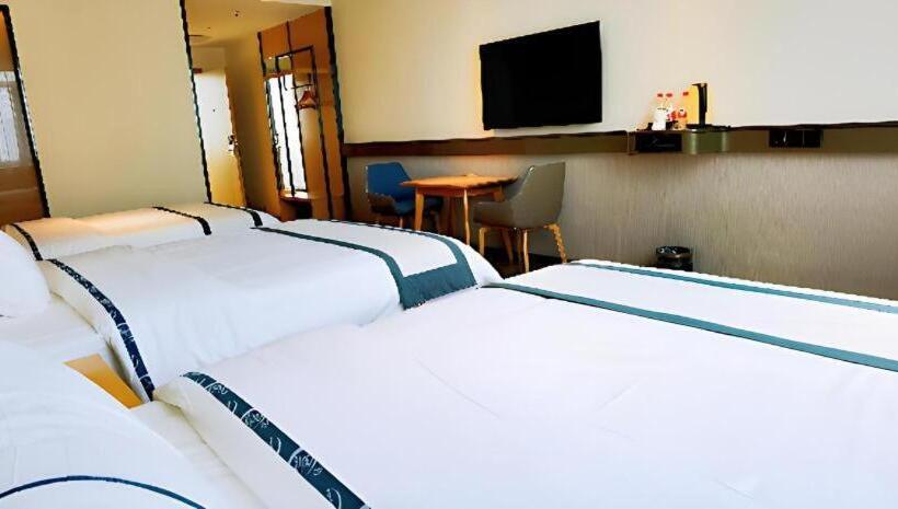 Отель City Comfort Inn Hezhou Huangyao Ancient Town