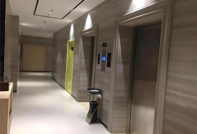 Отель City Comfort Inn Hezhou Huangyao Ancient Town