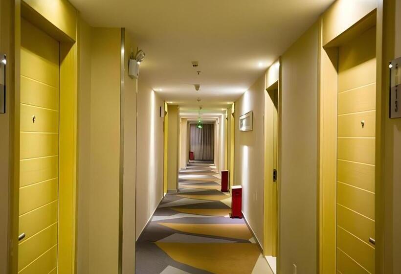 Отель City Comfort Inn Huizhou Danshui High Speed Railway Huiyang Station